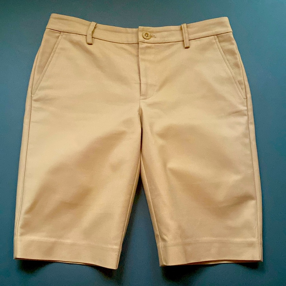 Ralph Lauren tailored slim fit short. A classic. Like new. No tags.Unused.